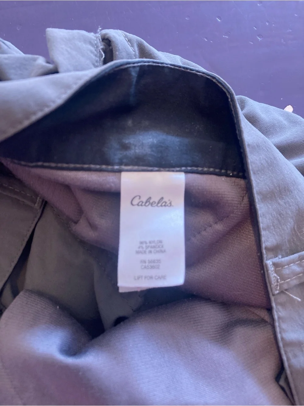 CABELA’S Men’s Charcoal Cargo Darted Knees Pants W38/L30